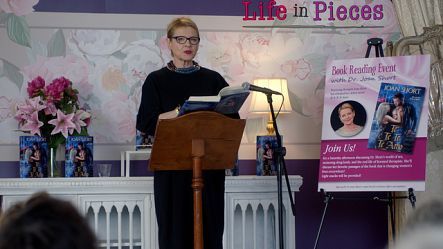 Life in Pieces S3E9 Reading Egg Nurse Neighbor