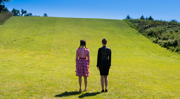 Lost Girl S5E14 Follow the Yellow Trick Road