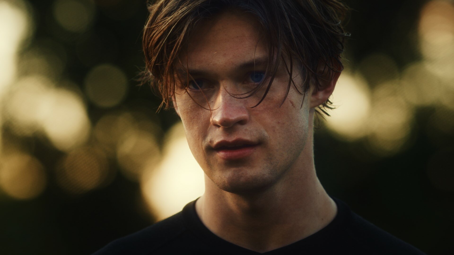 Maxton Hall: The World Between Us S1E2 Adel verpflichtet