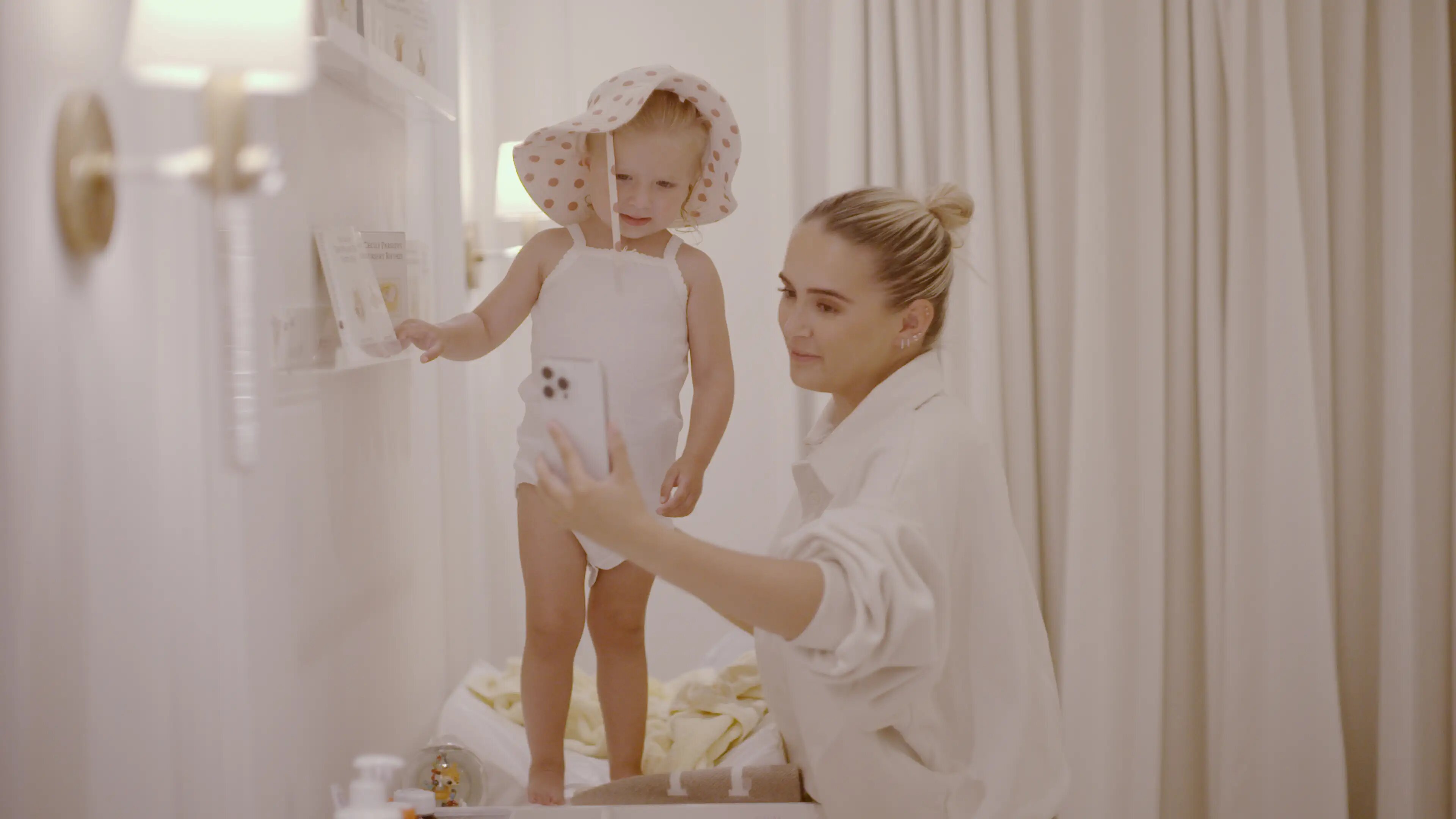 Molly Mae: Behind It All S3E1 1