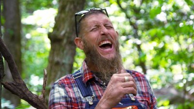 Moonshiners S15E1 Born Tax-Free