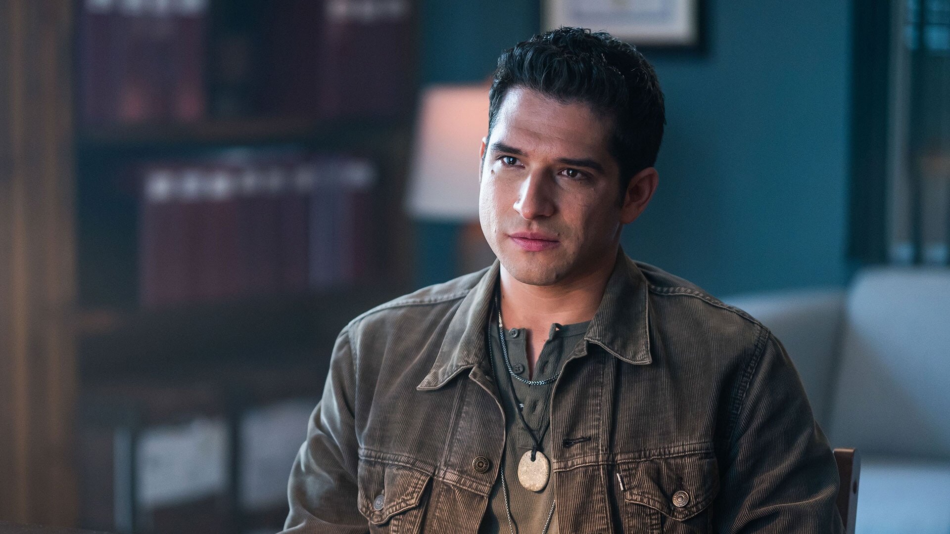 Murder in a Small Town S2E5 Strangers Among Us