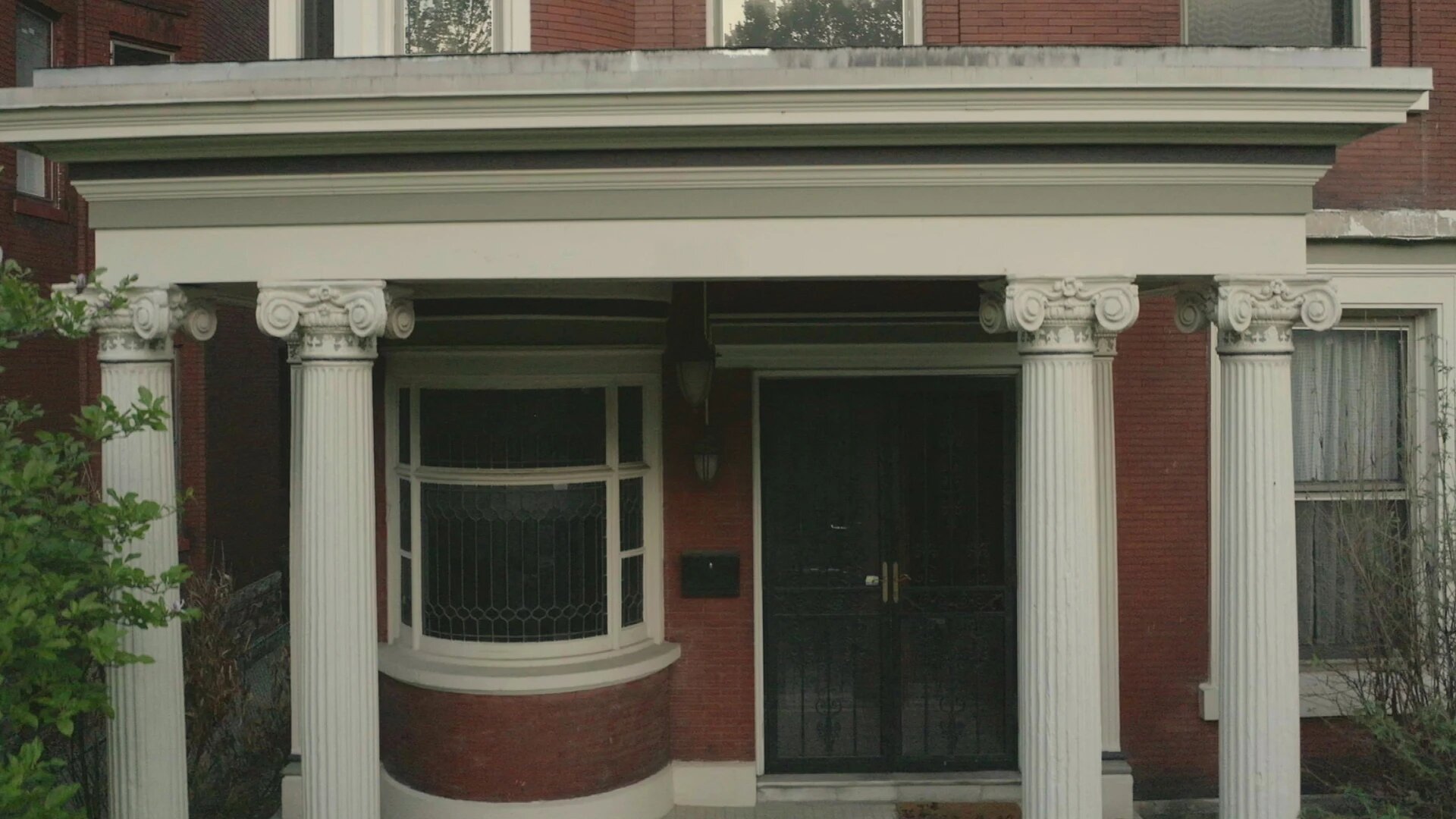 Murder in Glitterball City S1E1 Part 1