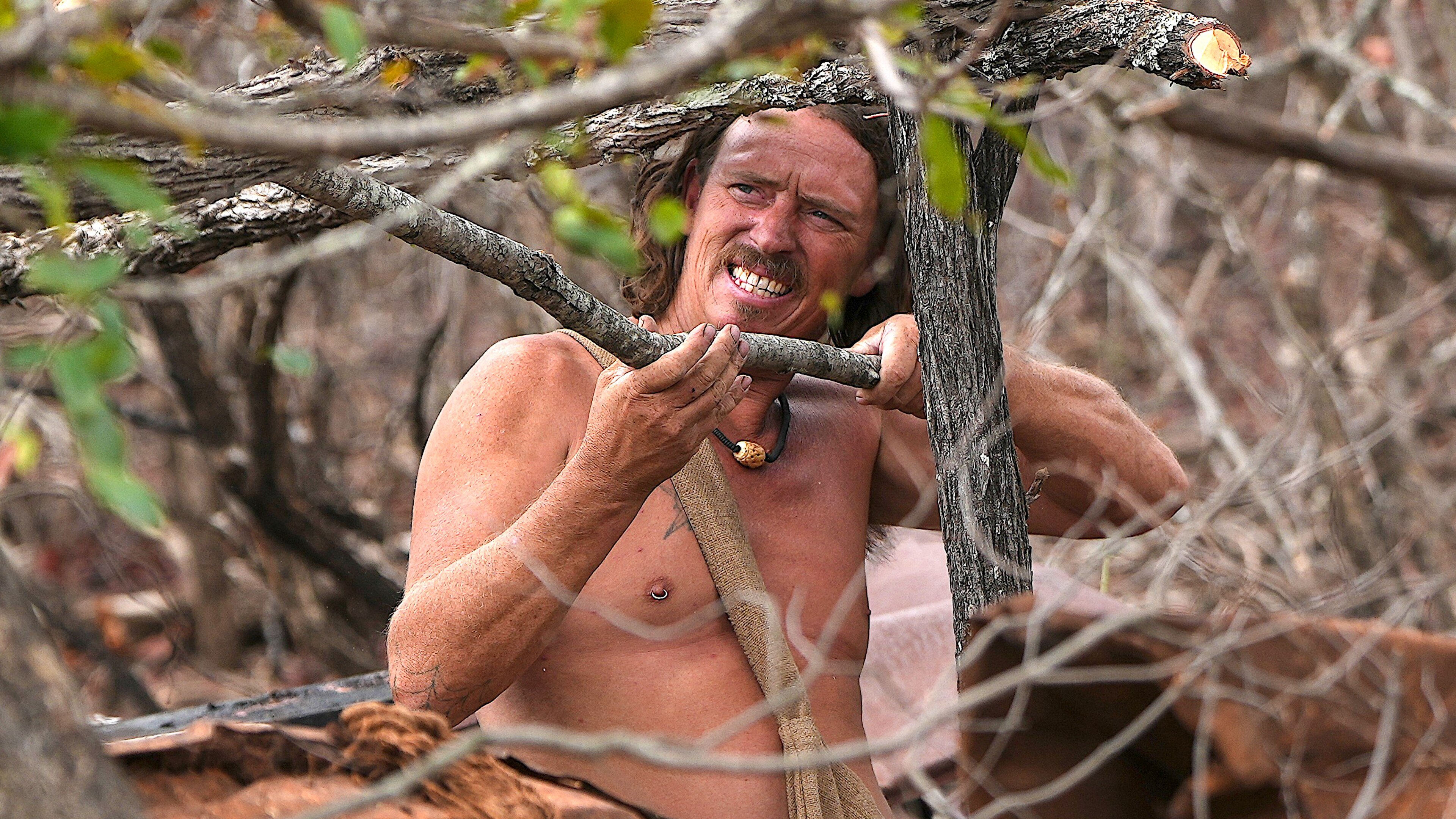 Naked and Afraid: Apocalypse S1E4 Stormageddon