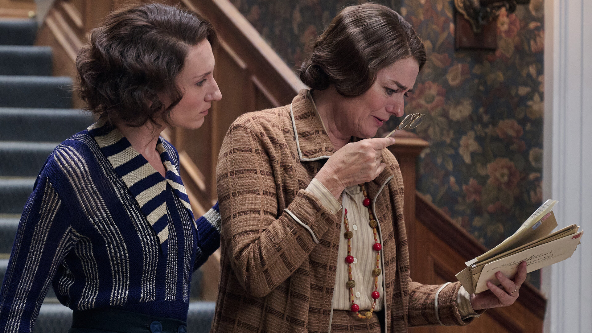 Outrageous S1E4 Hating and Loving