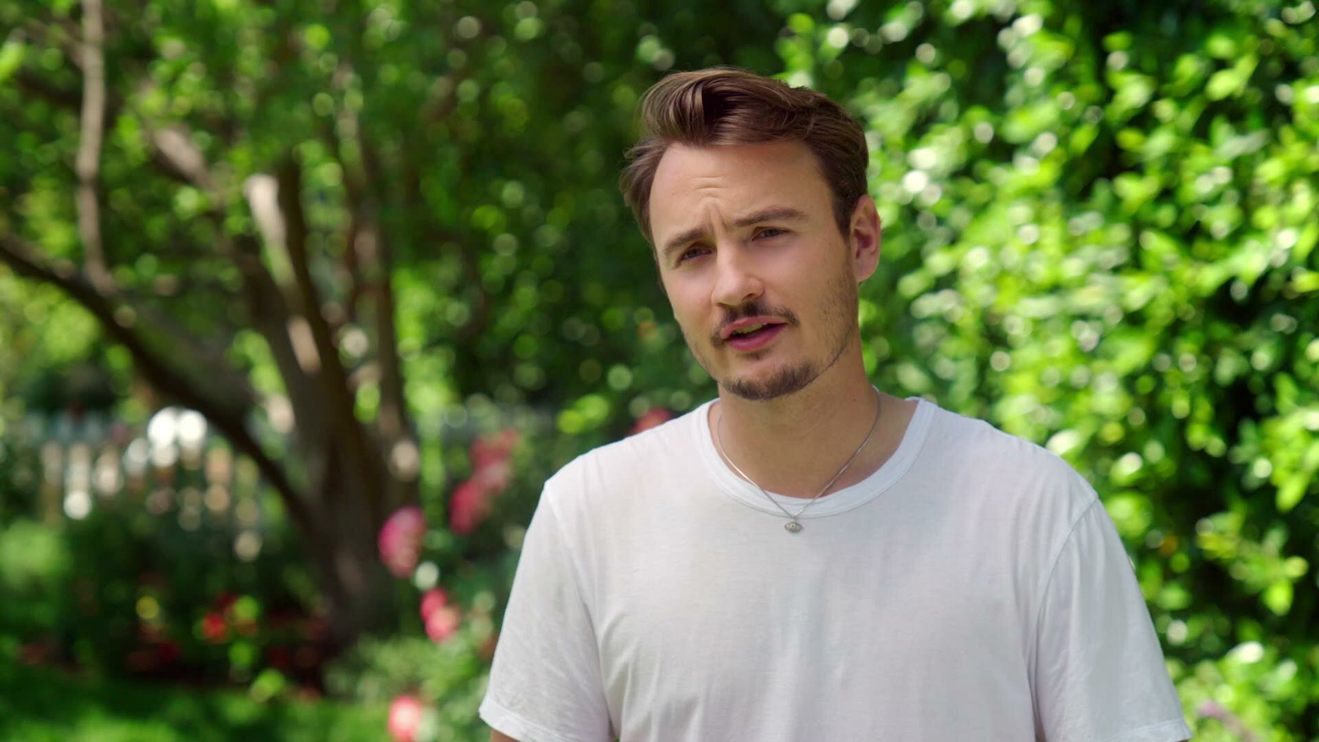 Pamela's Garden of Eden S2E5 Dive in!