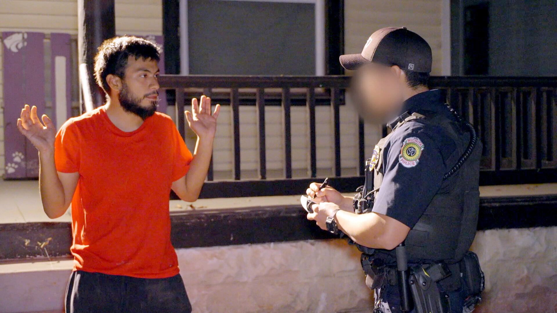 Police 24/7 S2E37 Let Me See Your Hands