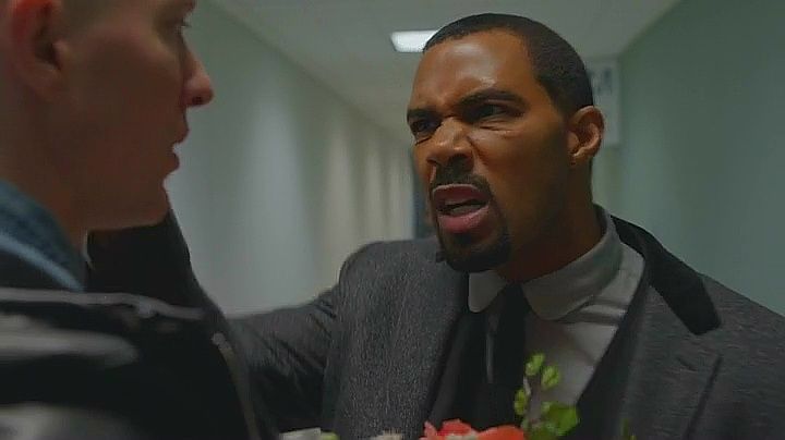Power (2014) S2E2 No Friends on the Street