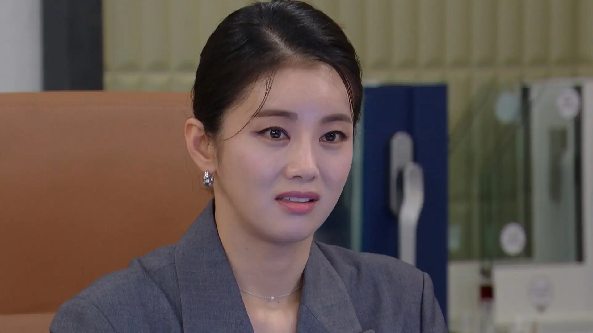 Queen's House S1E64 Episode 64