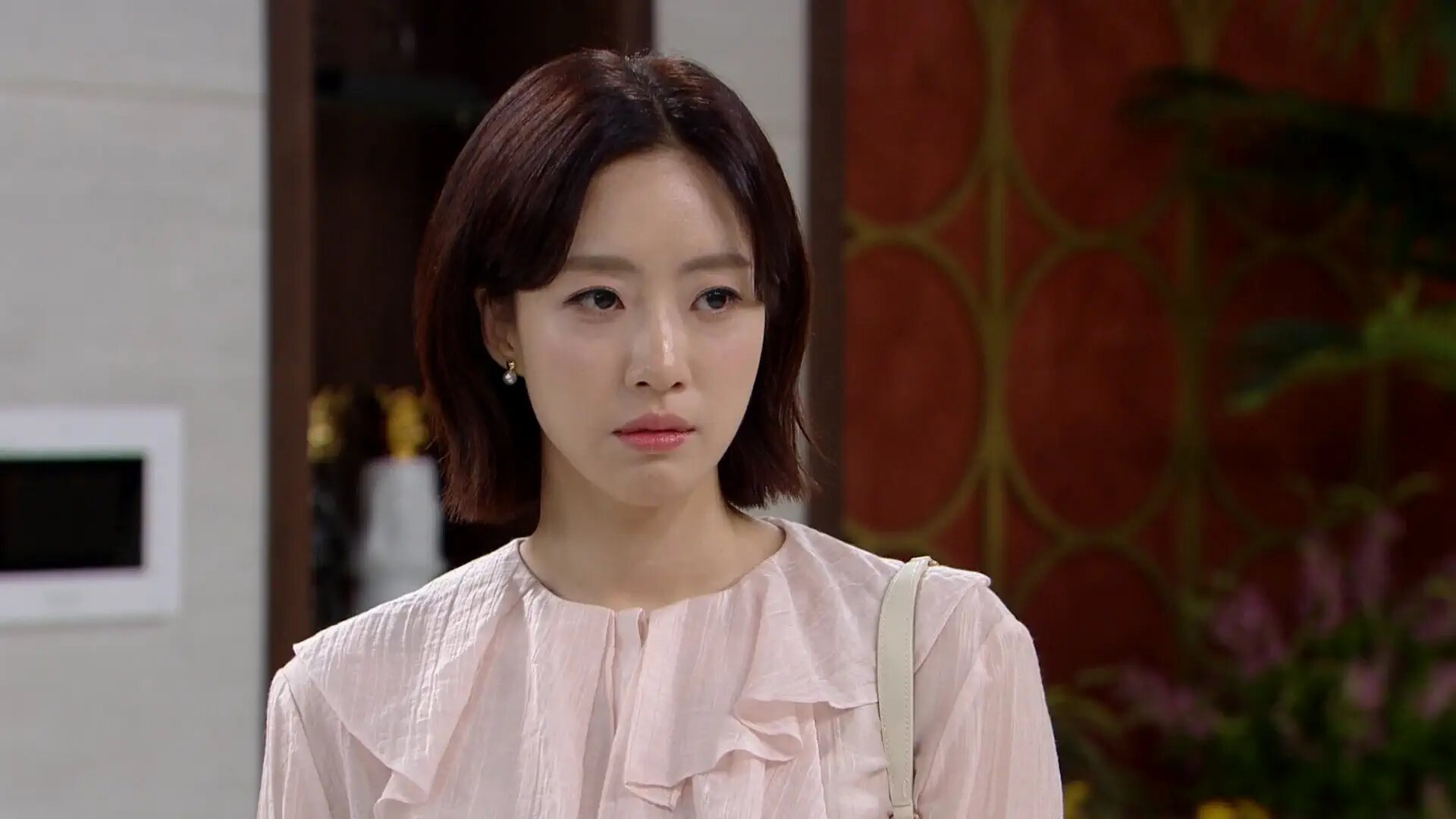 Queen's House S1E67 Episode 67