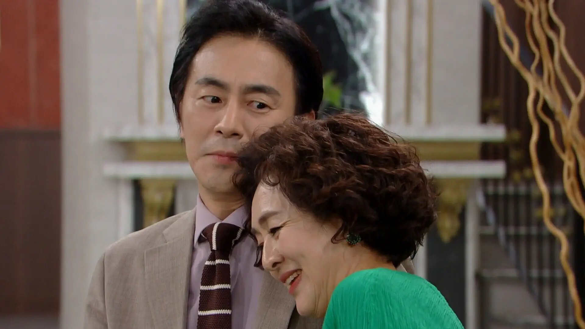 Queen's House S1E84 Episode 84