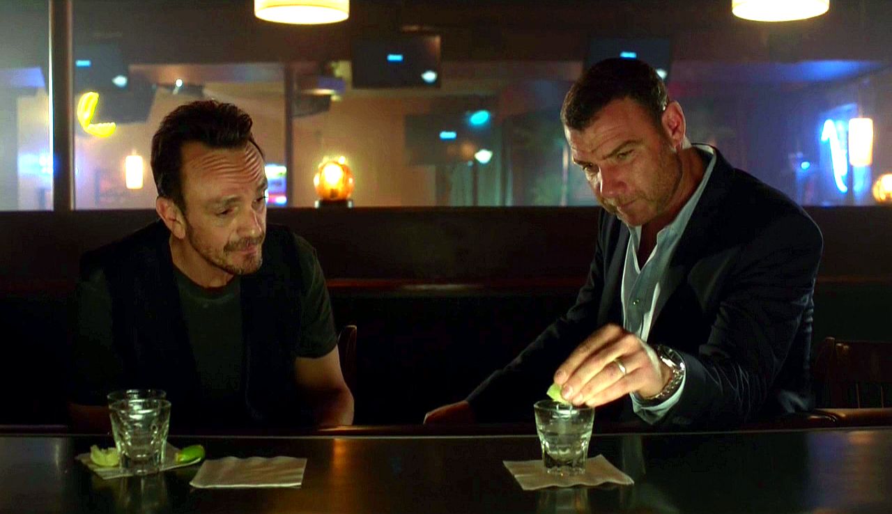 Ray Donovan S4E4 Federal Boobie Inspector