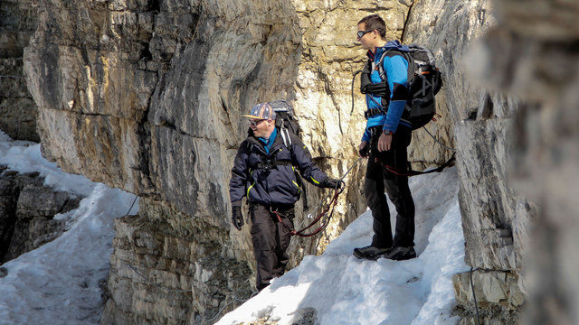 Running Wild with Bear Grylls S2E2 Jesse Tyler Ferguson