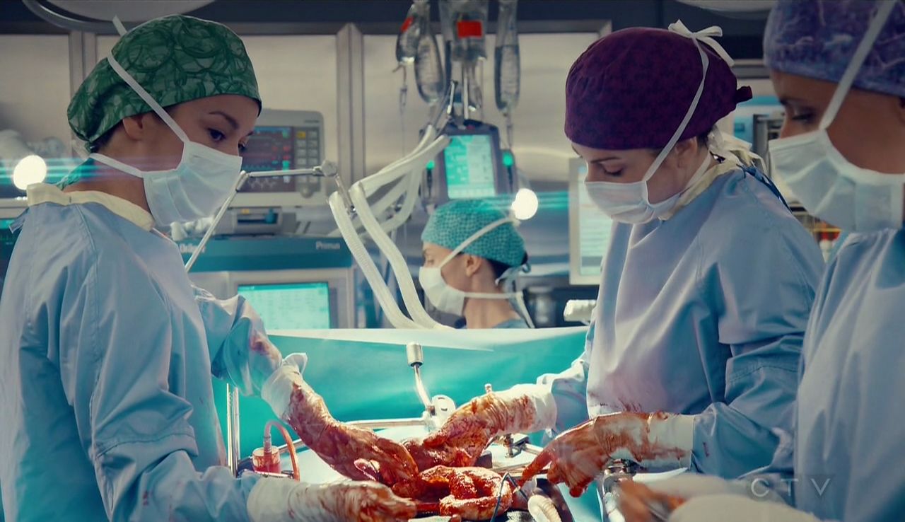 Saving Hope S5E6 Doctor Robot