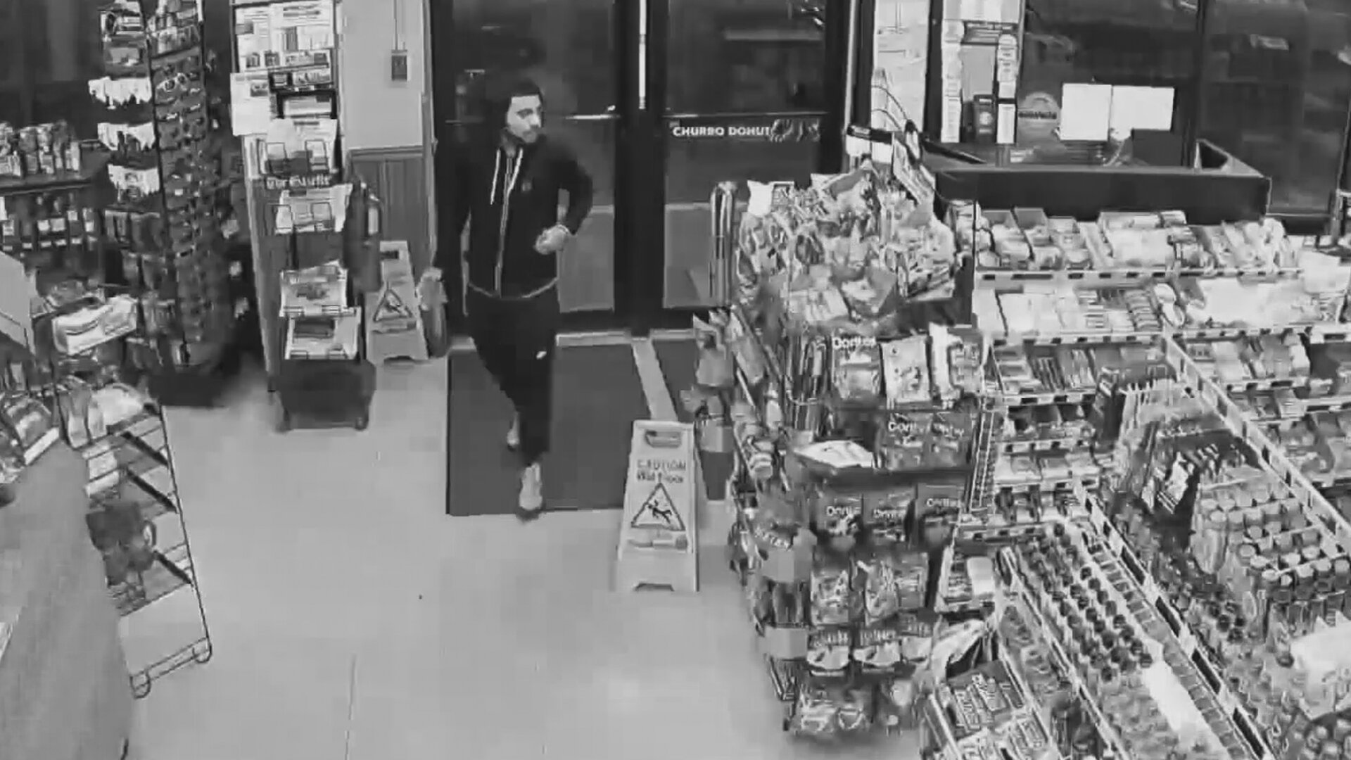 See No Evil S14E5 The Gold Sedan