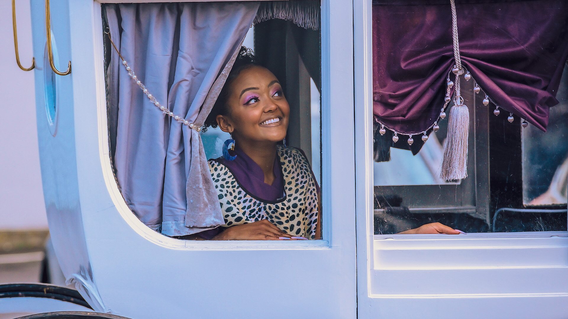 Smoggie Queens S1E2 A Smoggie Fairytale