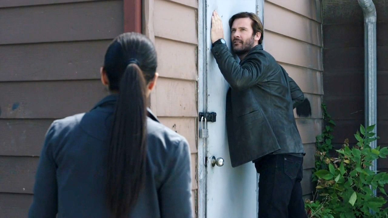 Taken S2E6 Charm School