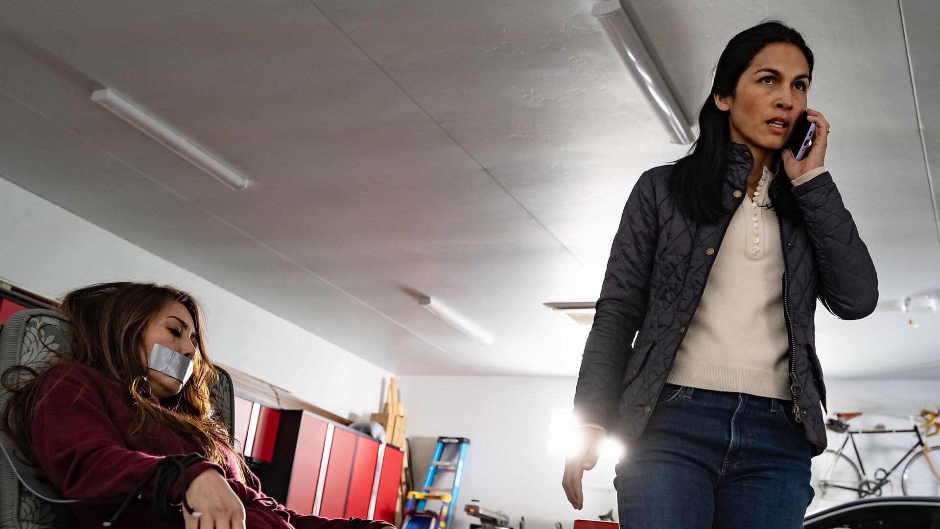 The Cleaning Lady S4E6 Money, Power & Respect