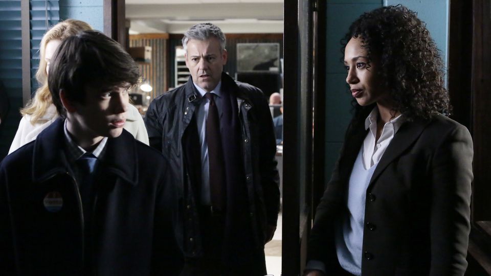 The Family S1E11 Election Day