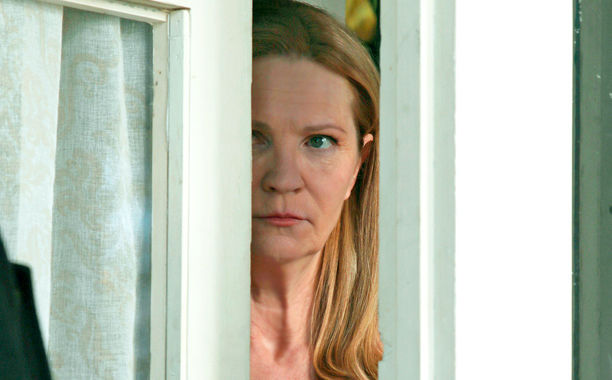 The Family S1E8 Sweet Jane