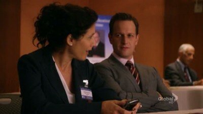 The Good Wife S3E4 Feeding the Rat