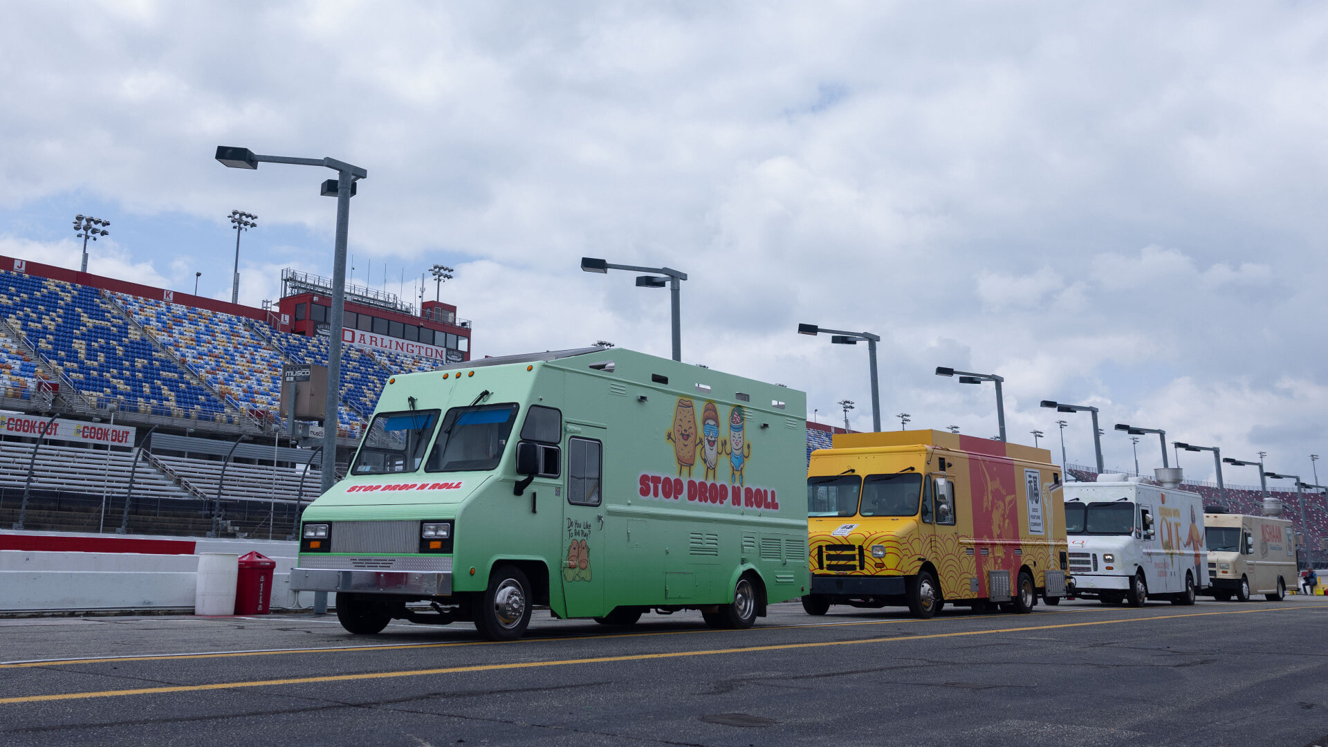 The Great Food Truck Race S18E5 Darlington Dash