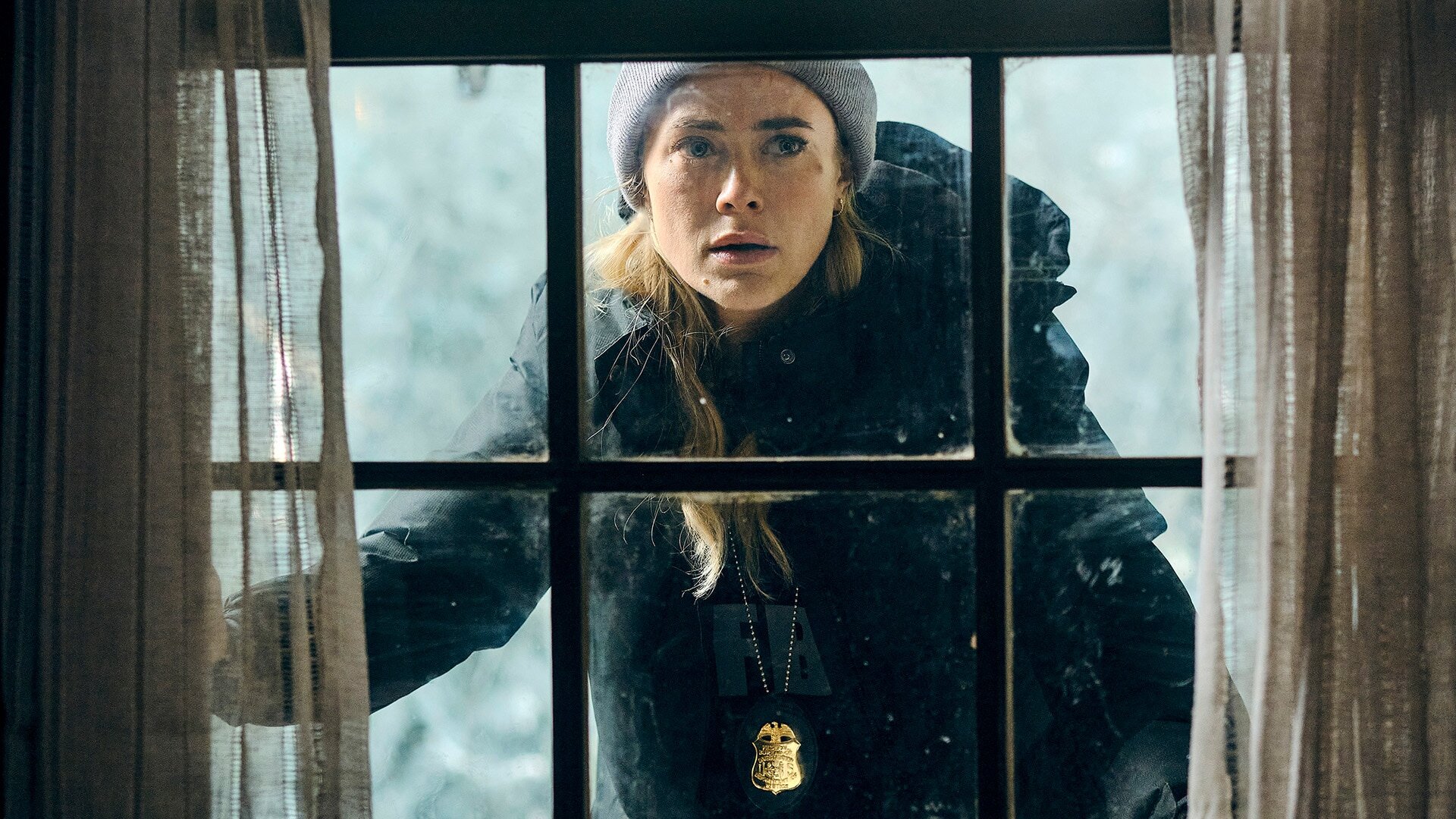 The Hunting Party S1E1 Richard Harris