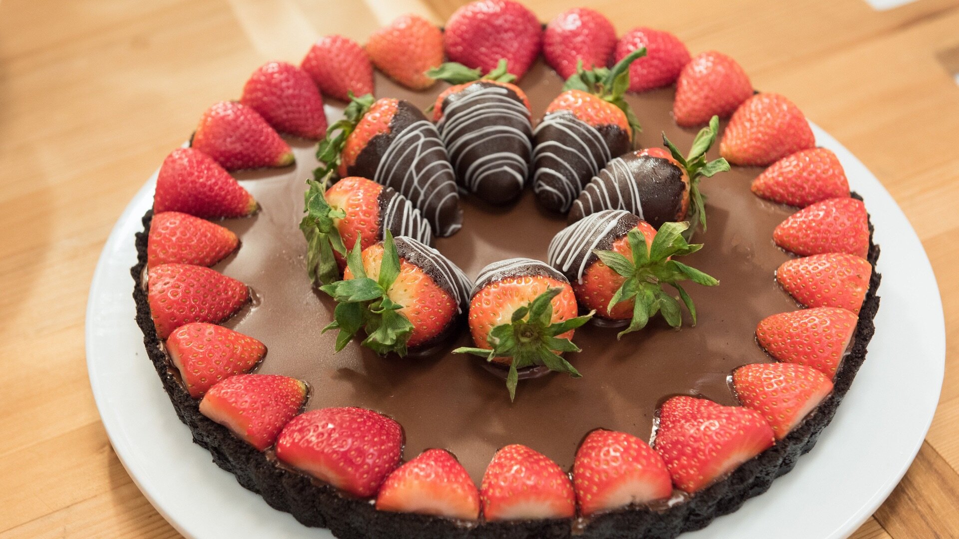 The Kitchen S12E6 Chocolate Overload