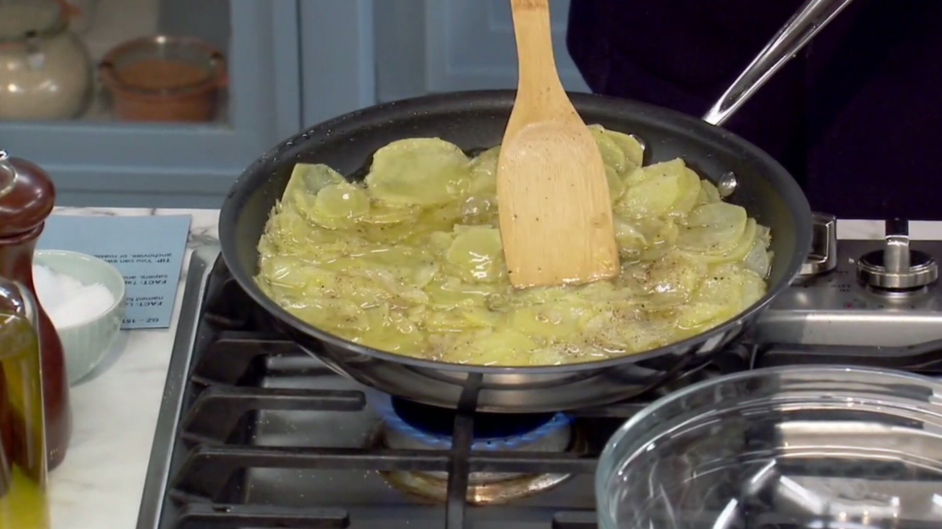 The Kitchen S15E10 Brunch Resolutions