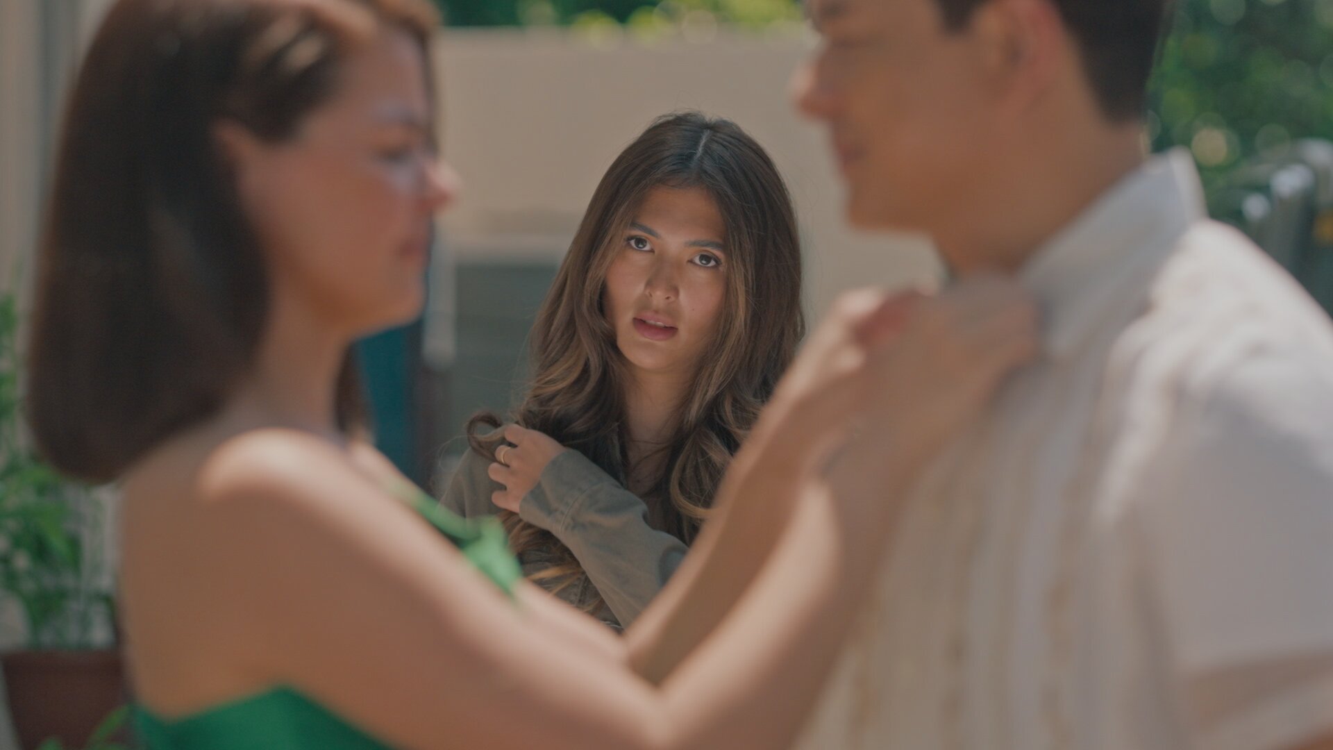 The Loyalty Game S1E3 Shoulder