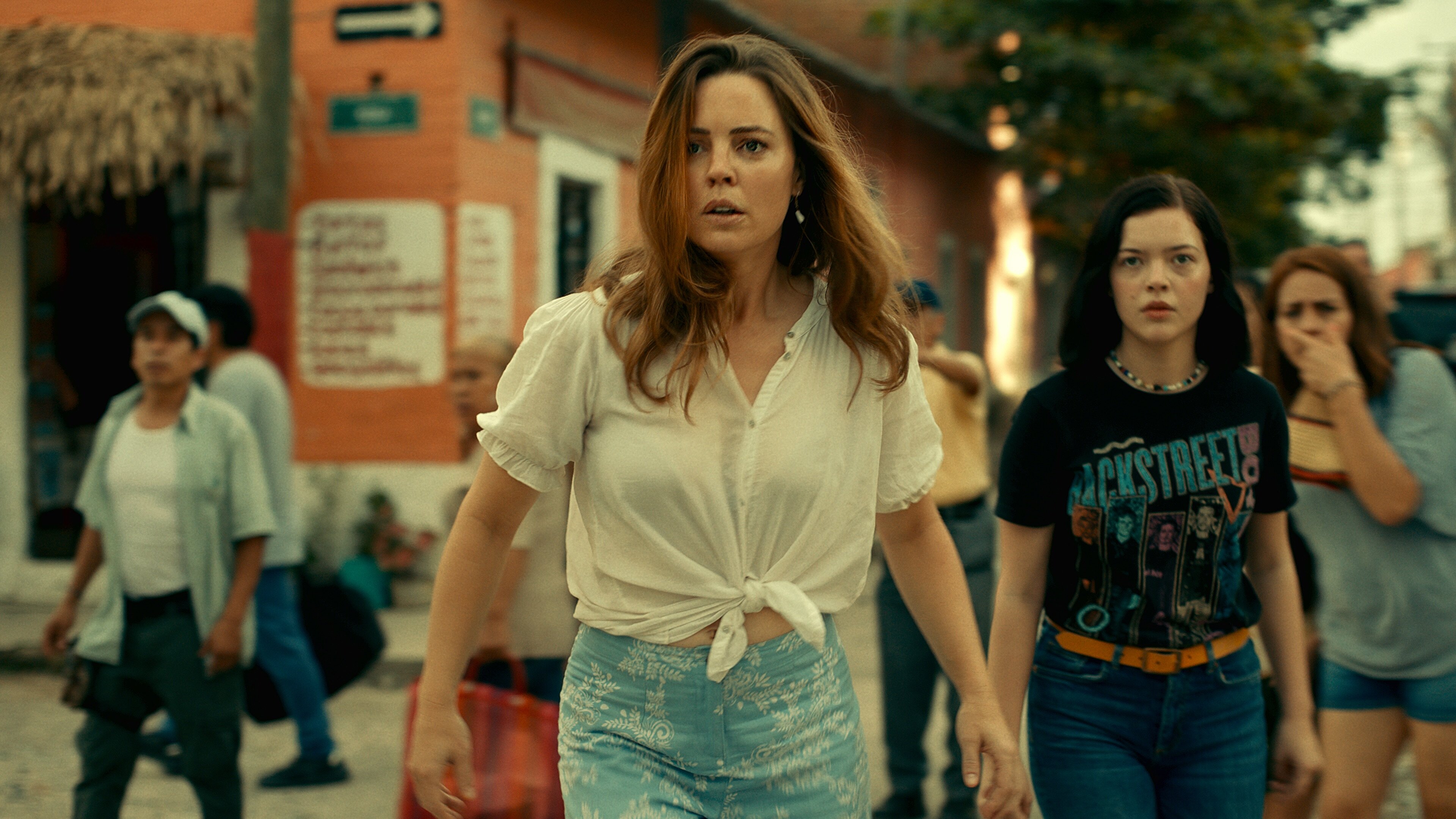 The Mosquito Coast S1E7 The Glass Sandwich