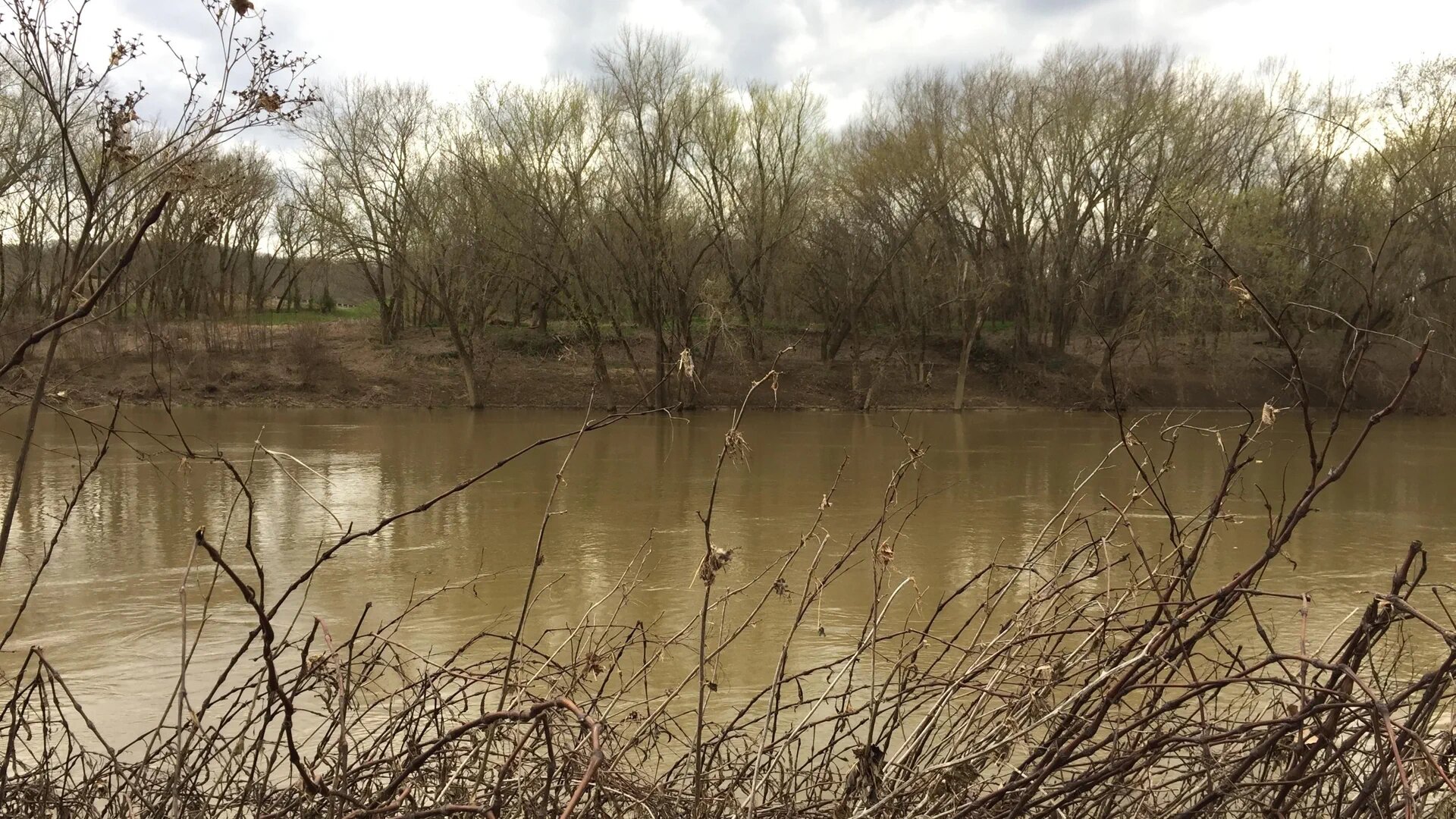 The Perfect Suspect S1E6 No Leg to Stand On