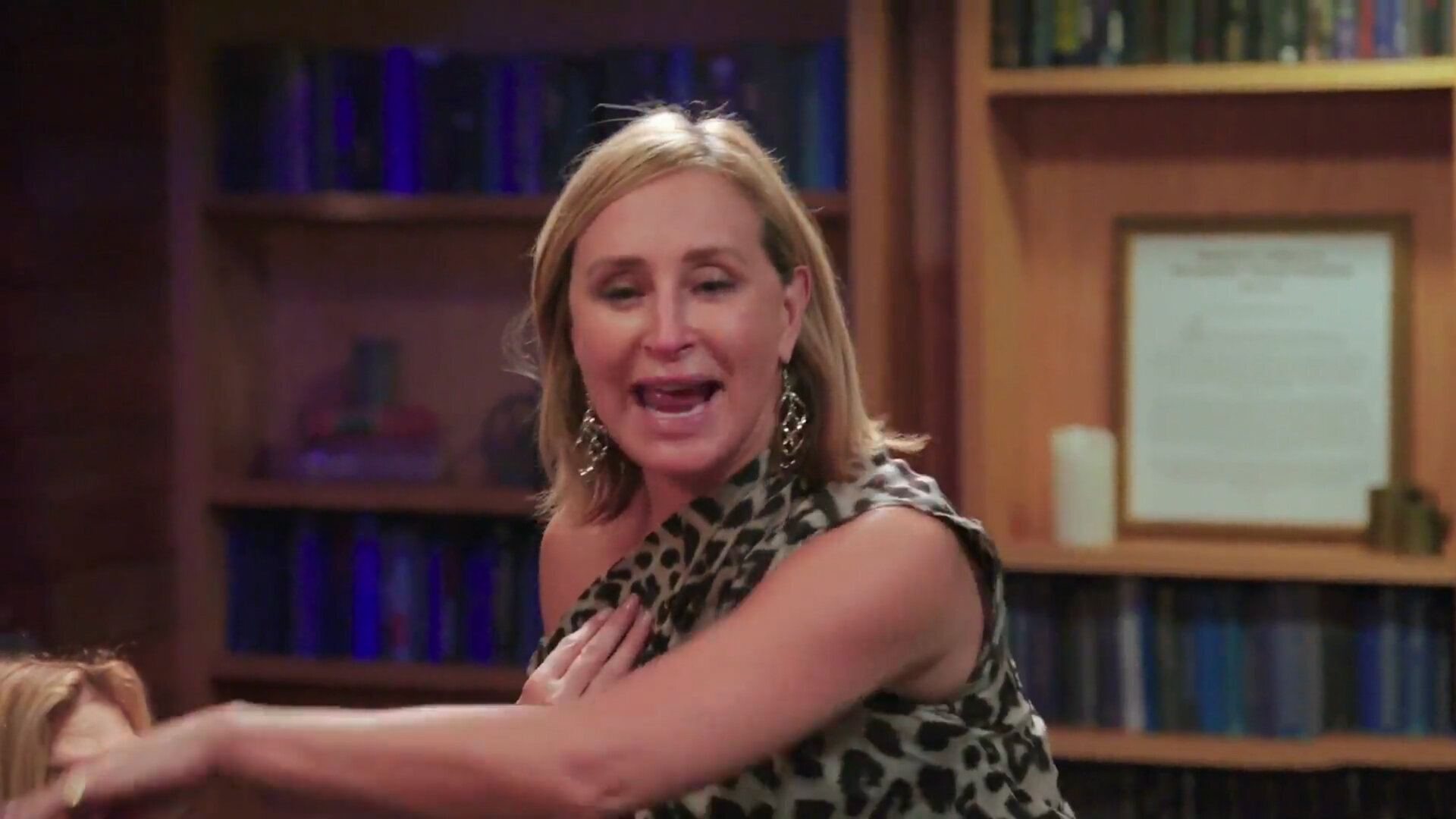 The Real Housewives of New York City S13E10 Light as a Feather, Stiff as a Bored