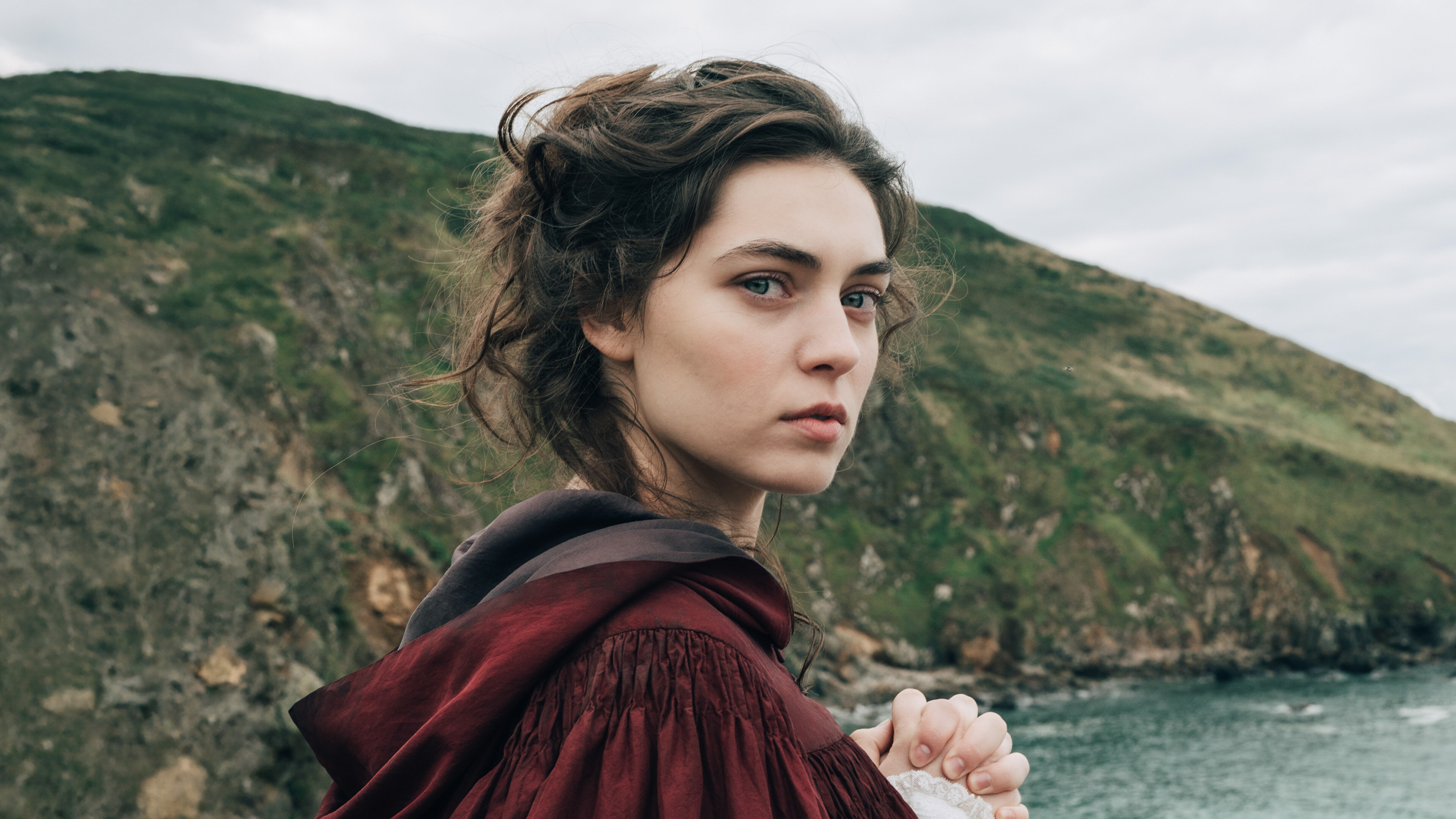 The Seduction S1E1 Isabelle