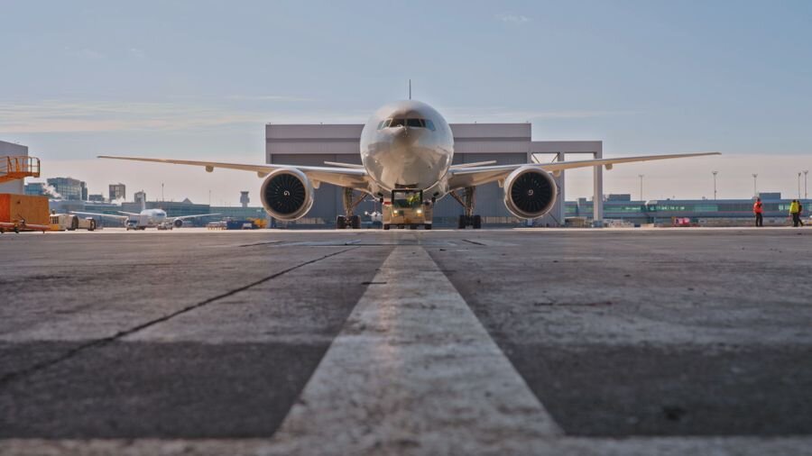 Toronto Airport: Uncovered S1E9 Runway Ready
