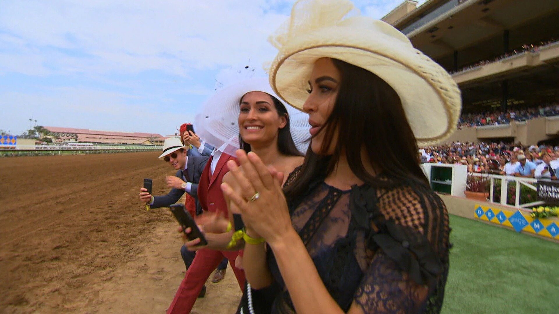 Total Divas S7E5 The Bella Rush