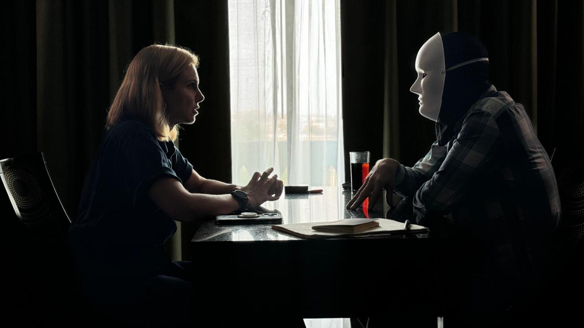 Trafficked with Mariana Van Zeller S5E1 Cartel USA