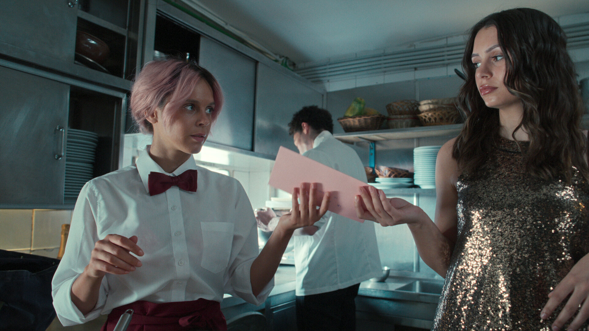 Turn of the Tide S2E2 A volta dos mortos-vivos