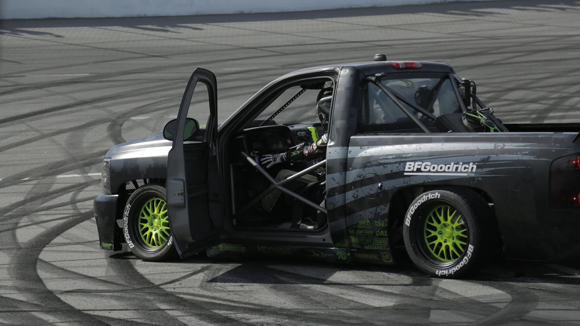 Twin Turbos S0E0 The Peak of Performance