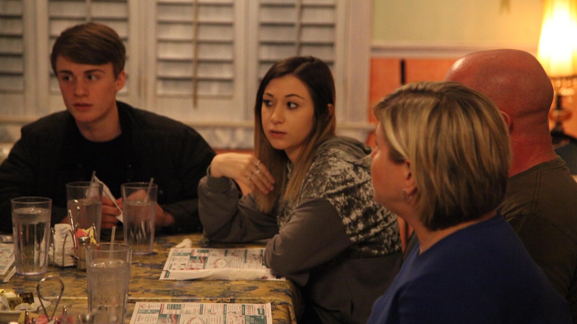 Unexpected S4E5 Fighting with Your Mom on Social Media