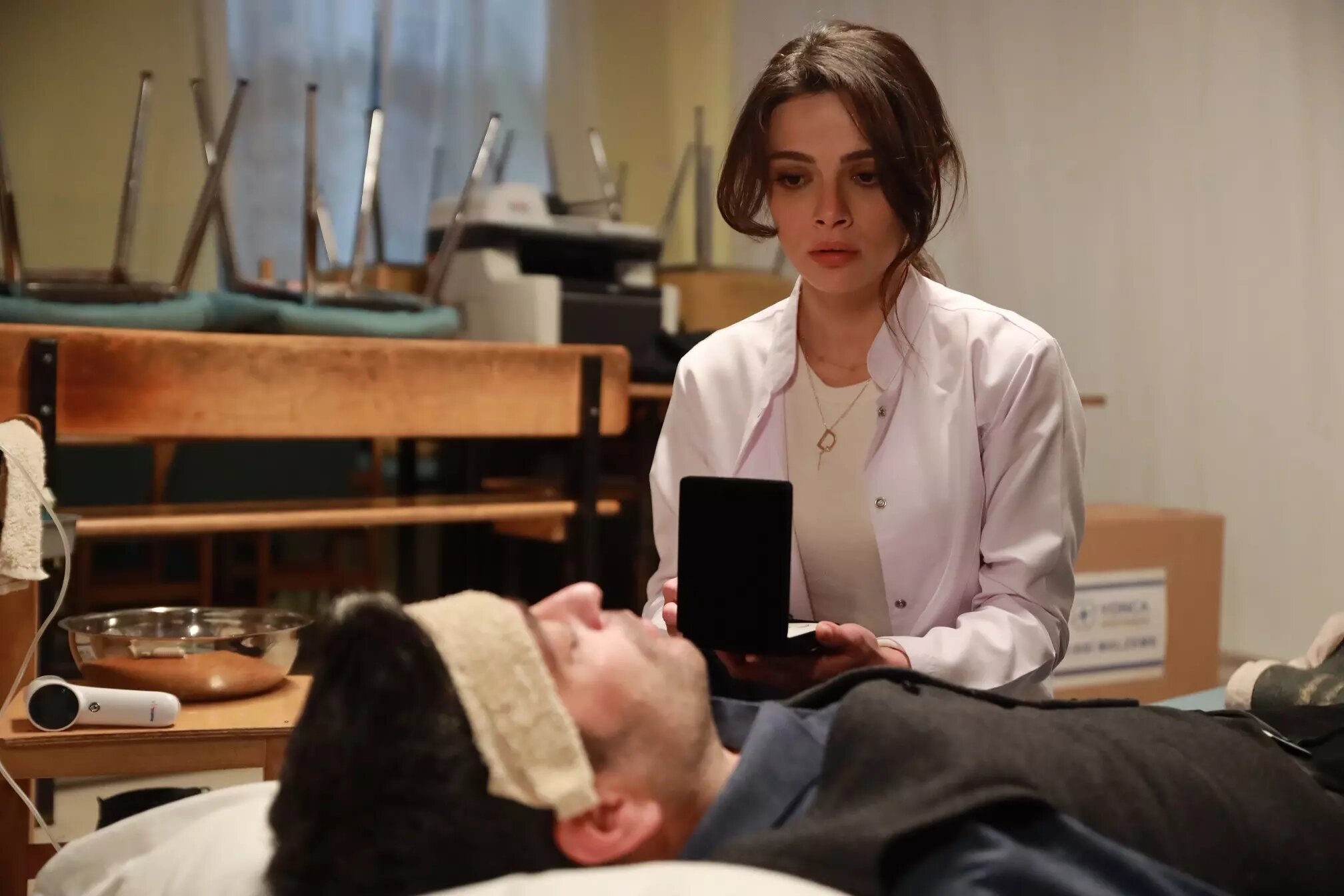 Uzak Sehir S1E14 14. Bölüm