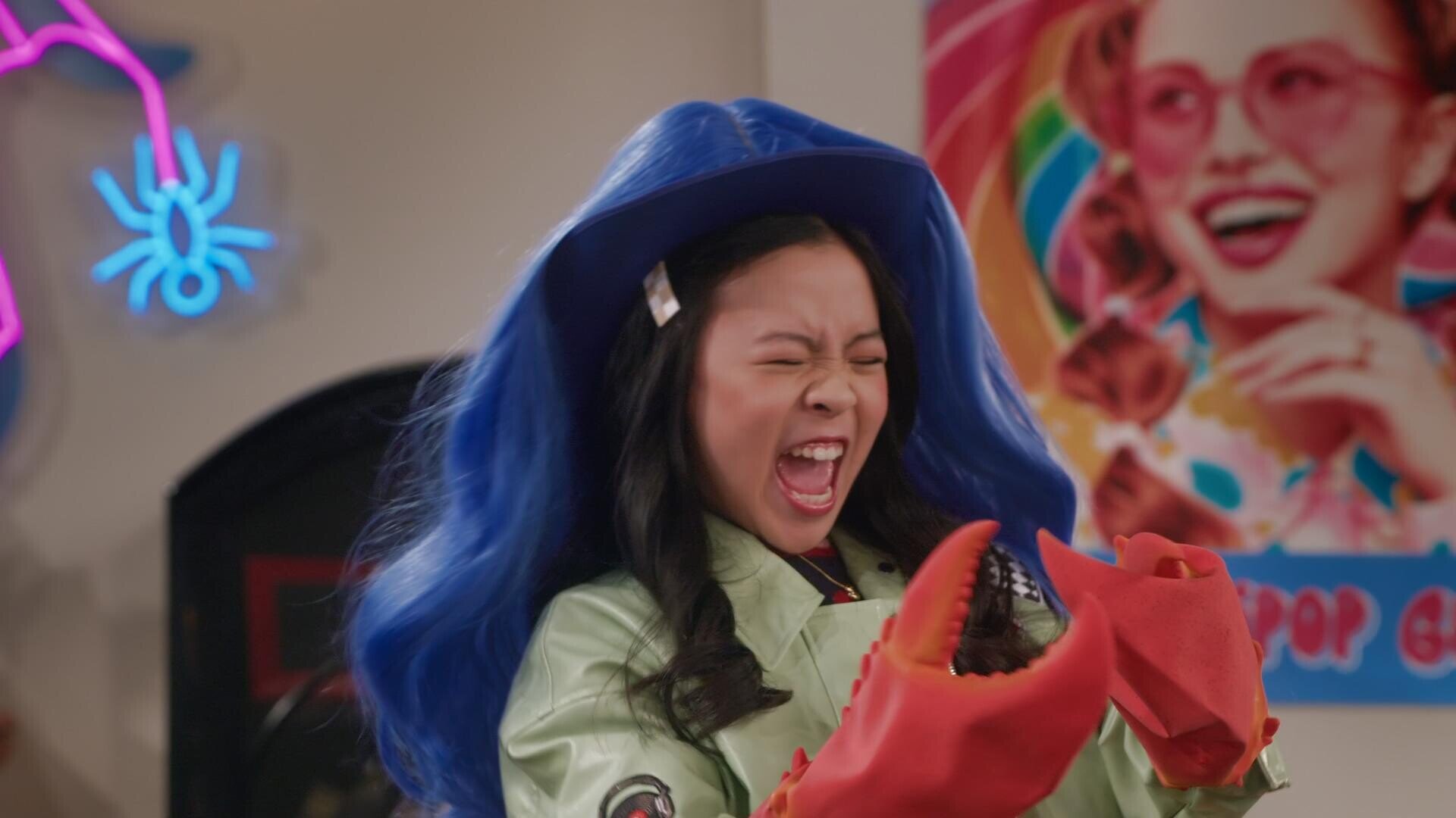 Vampirina: Teenage Vampire S1E3 First Dance