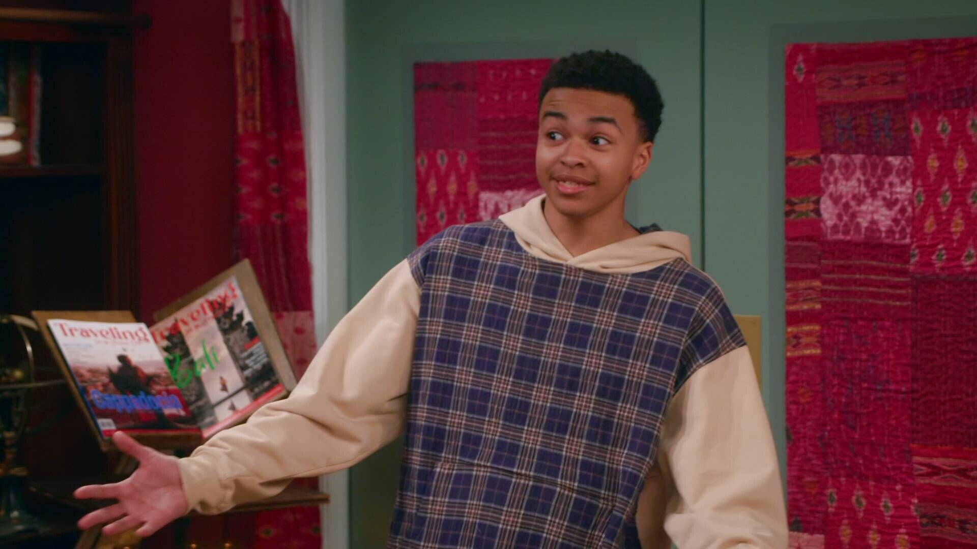 Vampirina: Teenage Vampire S1E5 First Enemy