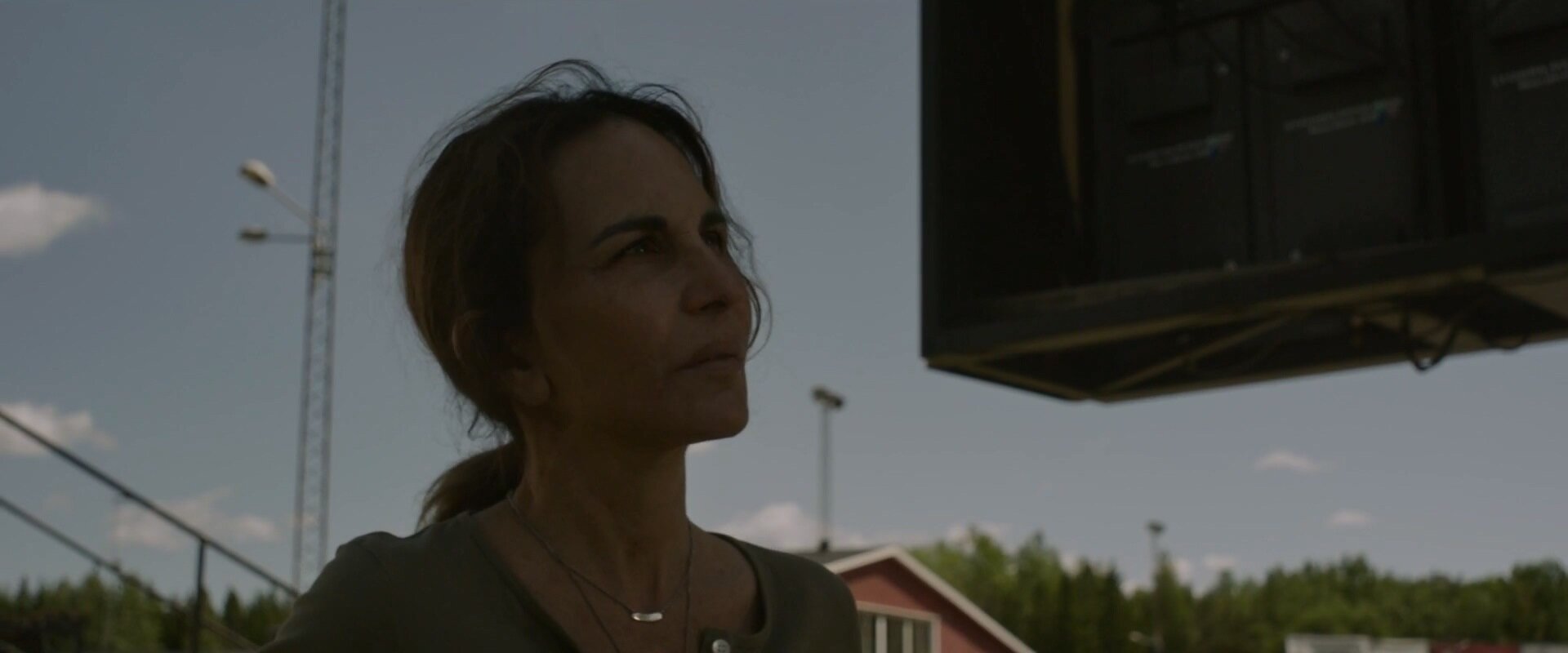 Veronika S3E2 The Find