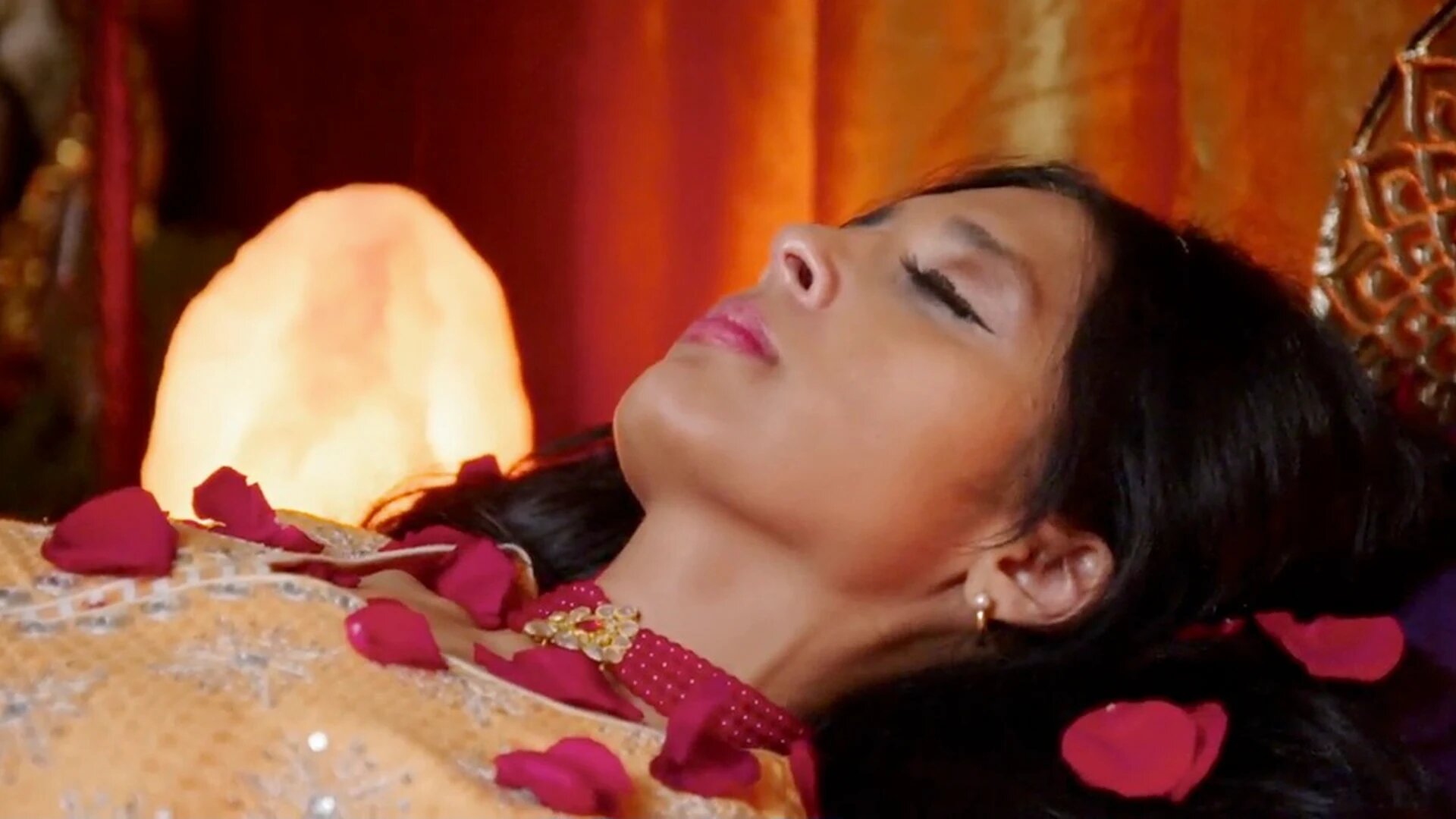 Virgins S1E6 Grand Slam