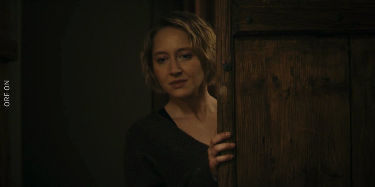 Woman of the Dead S2E1 Geister der Vergangenheit