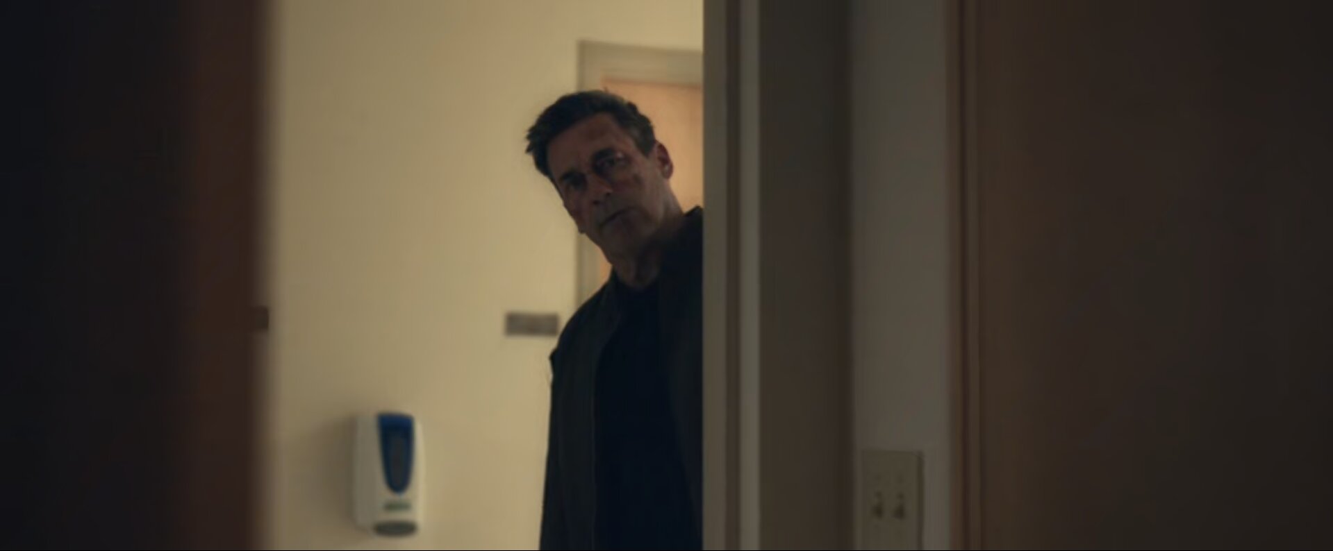 Your Friends & Neighbors S1E7 The First Honest Thing